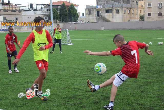 فيديو: الاتحاد العام يغلق ملعب ابو خميس ومساعي الرئيس للمصادقة على الشرقي بعد تركيب المقاعد ومظلات لاعبي دكة الاحتياط والجدار الحديد في السنتتي.